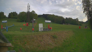 Skiareál Lázeňský vrch - Sjezdovka - 15.5.2026 v 19:29 Skiareál Lázeňský vrch - Sjezdovka - 15.5.2026 v 19:29