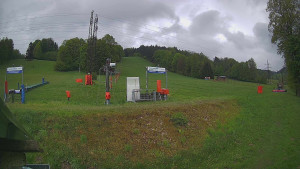 Skiareál Lázeňský vrch - Sjezdovka - 16.5.2026 v 11:04 Skiareál Lázeňský vrch - Sjezdovka - 16.5.2026 v 11:04