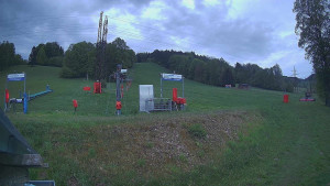 Skiareál Lázeňský vrch - Sjezdovka - 17.5.2026 v 04:54 Skiareál Lázeňský vrch - Sjezdovka - 17.5.2026 v 04:54