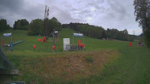 Skiareál Lázeňský vrch - Sjezdovka - 17.5.2026 v 05:29 Skiareál Lázeňský vrch - Sjezdovka - 17.5.2026 v 05:29