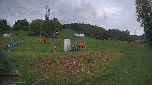 Skiareál Lázeňský vrch - Sjezdovka - 17.5.2026 v 05:44 Skiareál Lázeňský vrch - Sjezdovka - 17.5.2026 v 05:44
