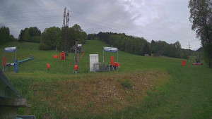 Skiareál Lázeňský vrch - Sjezdovka - 17.5.2026 v 05:49 Skiareál Lázeňský vrch - Sjezdovka - 17.5.2026 v 05:49