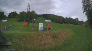 Skiareál Lázeňský vrch - Sjezdovka - 17.5.2026 v 06:09 Skiareál Lázeňský vrch - Sjezdovka - 17.5.2026 v 06:09