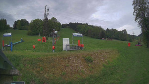 Skiareál Lázeňský vrch - Sjezdovka - 17.5.2026 v 06:14 Skiareál Lázeňský vrch - Sjezdovka - 17.5.2026 v 06:14