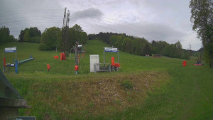 Skiareál Lázeňský vrch - Sjezdovka - 17.5.2026 v 07:19 Skiareál Lázeňský vrch - Sjezdovka - 17.5.2026 v 07:19