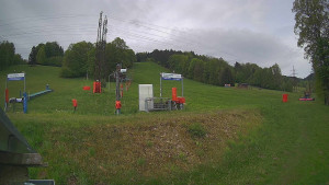 Skiareál Lázeňský vrch - Sjezdovka - 17.5.2026 v 07:34 Skiareál Lázeňský vrch - Sjezdovka - 17.5.2026 v 07:34