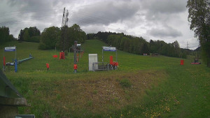 Skiareál Lázeňský vrch - Sjezdovka - 17.5.2026 v 10:29 Skiareál Lázeňský vrch - Sjezdovka - 17.5.2026 v 10:29