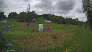 Skiareál Lázeňský vrch - Sjezdovka - 17.5.2026 v 11:04 Skiareál Lázeňský vrch - Sjezdovka - 17.5.2026 v 11:04