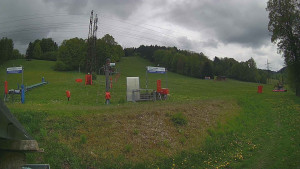 Skiareál Lázeňský vrch - Sjezdovka - 17.5.2026 v 12:04 Skiareál Lázeňský vrch - Sjezdovka - 17.5.2026 v 12:04