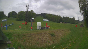 Skiareál Lázeňský vrch - Sjezdovka - 17.5.2026 v 12:29 Skiareál Lázeňský vrch - Sjezdovka - 17.5.2026 v 12:29