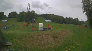 Skiareál Lázeňský vrch - Sjezdovka - 17.5.2026 v 13:24 Skiareál Lázeňský vrch - Sjezdovka - 17.5.2026 v 13:24
