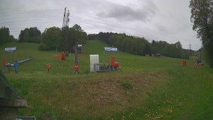 Skiareál Lázeňský vrch - Sjezdovka - 17.5.2026 v 13:54 Skiareál Lázeňský vrch - Sjezdovka - 17.5.2026 v 13:54