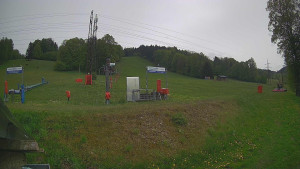 Skiareál Lázeňský vrch - Sjezdovka - 17.5.2026 v 14:59 Skiareál Lázeňský vrch - Sjezdovka - 17.5.2026 v 14:59