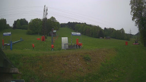 Skiareál Lázeňský vrch - Sjezdovka - 17.5.2026 v 17:09 Skiareál Lázeňský vrch - Sjezdovka - 17.5.2026 v 17:09