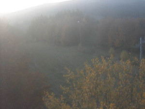 Skiareál Troják - Kamera na svahu B, pohled od chaty - 30.10.2025 v 06:19 Skiareál Troják - Kamera na svahu B, pohled od chaty - 30.10.2025 v 06:19