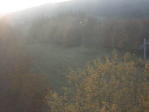 Skiareál Troják - Kamera na svahu B, pohled od chaty - 30.10.2025 v 06:32 Skiareál Troják - Kamera na svahu B, pohled od chaty - 30.10.2025 v 06:32