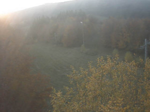 Skiareál Troják - Kamera na svahu B, pohled od chaty - 30.10.2025 v 06:39 Skiareál Troják - Kamera na svahu B, pohled od chaty - 30.10.2025 v 06:39