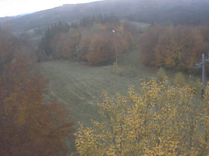 Skiareál Troják - Kamera na svahu B, pohled od chaty - 30.10.2025 v 08:32 Skiareál Troják - Kamera na svahu B, pohled od chaty - 30.10.2025 v 08:32