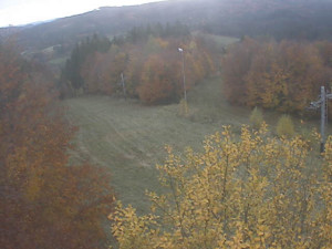 Skiareál Troják - Kamera na svahu B, pohled od chaty - 30.10.2025 v 08:40 Skiareál Troják - Kamera na svahu B, pohled od chaty - 30.10.2025 v 08:40