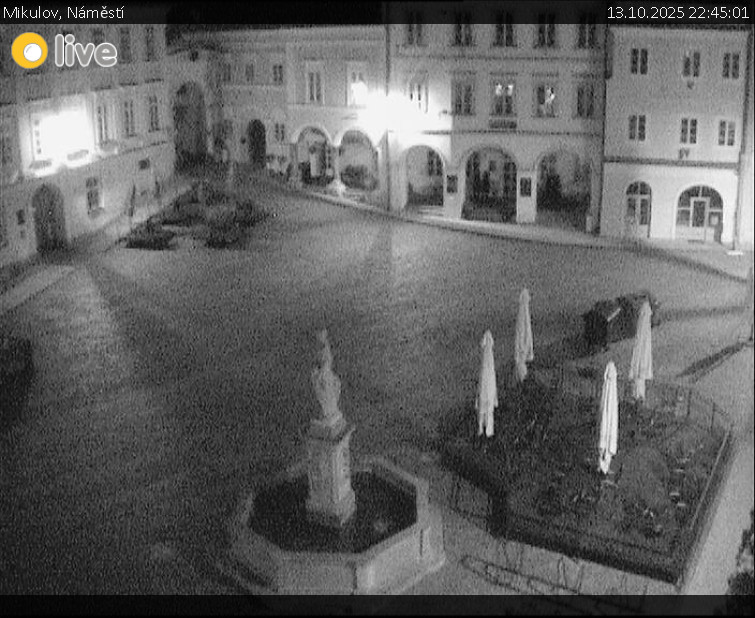 Město Mikulov - Mikulov, Náměstí - 13.10.2025 v 22:45 Město Mikulov - Mikulov, Náměstí - 13.10.2025 v 22:45