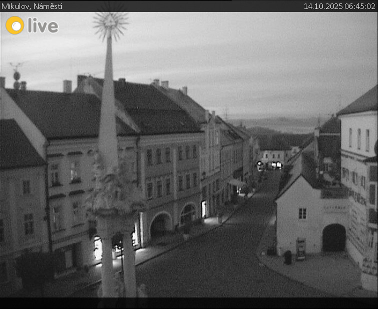 Město Mikulov - Mikulov, Náměstí - 14.10.2025 v 06:45 Město Mikulov - Mikulov, Náměstí - 14.10.2025 v 06:45