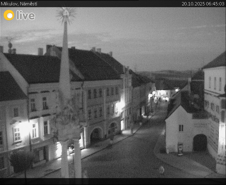 Město Mikulov - Mikulov, Náměstí - 20.10.2025 v 06:45 Město Mikulov - Mikulov, Náměstí - 20.10.2025 v 06:45