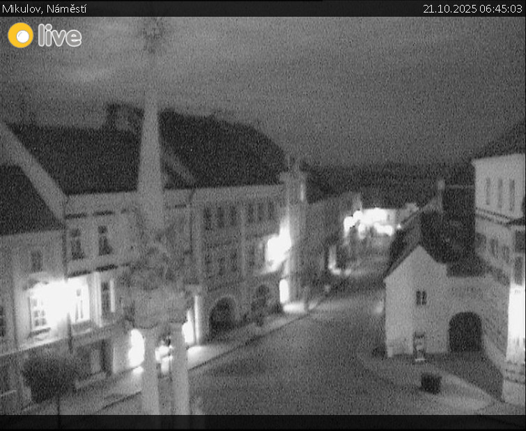 Město Mikulov - Mikulov, Náměstí - 21.10.2025 v 06:45 Město Mikulov - Mikulov, Náměstí - 21.10.2025 v 06:45