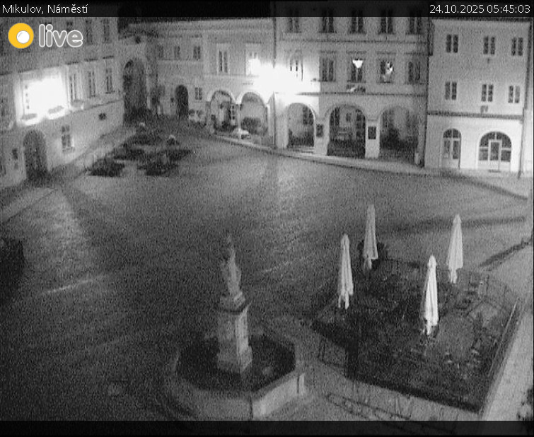 Město Mikulov - Mikulov, Náměstí - 24.10.2025 v 05:45 Město Mikulov - Mikulov, Náměstí - 24.10.2025 v 05:45