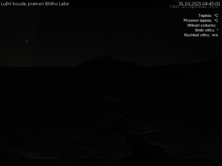 Luční bouda - Luční bouda, pramen Bílého Labe - 31.10.2025 v 04:45 Luční bouda - Luční bouda, pramen Bílého Labe - 31.10.2025 v 04:45