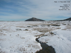 Luční bouda, pramen Bílého Labe