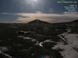 Luční bouda, pramen Bílého Labe