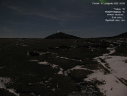 Luční bouda, pramen Bílého Labe