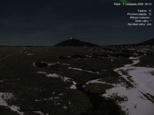 Luční bouda - Luční bouda, pramen Bílého Labe - 7.11.2025 v 00:15 Luční bouda - Luční bouda, pramen Bílého Labe - 7.11.2025 v 00:15