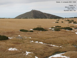 Luční bouda, pramen Bílého Labe