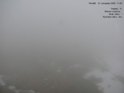 Luční bouda, pramen Bílého Labe