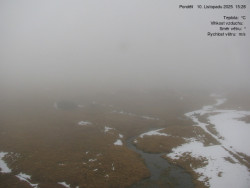 Luční bouda, pramen Bílého Labe