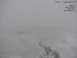 Luční bouda, pramen Bílého Labe