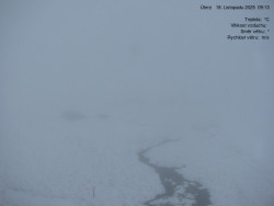 Luční bouda, pramen Bílého Labe