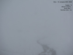 Luční bouda, pramen Bílého Labe