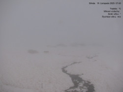 Luční bouda, pramen Bílého Labe