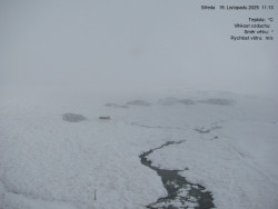 Luční bouda, pramen Bílého Labe