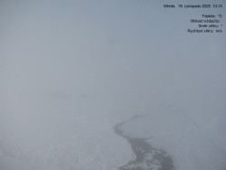 Luční bouda, pramen Bílého Labe