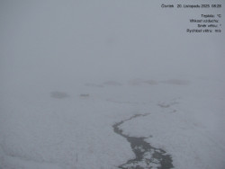 Luční bouda, pramen Bílého Labe