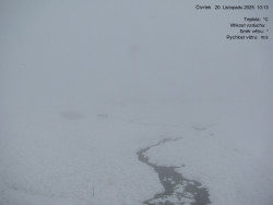 Luční bouda, pramen Bílého Labe