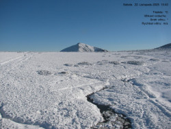 Luční bouda, pramen Bílého Labe