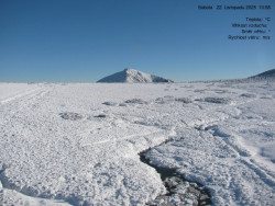 Luční bouda, pramen Bílého Labe