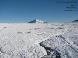 Luční bouda, pramen Bílého Labe