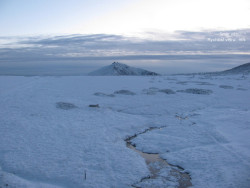 Luční bouda, pramen Bílého Labe