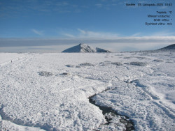 Luční bouda, pramen Bílého Labe