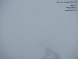 Luční bouda, pramen Bílého Labe